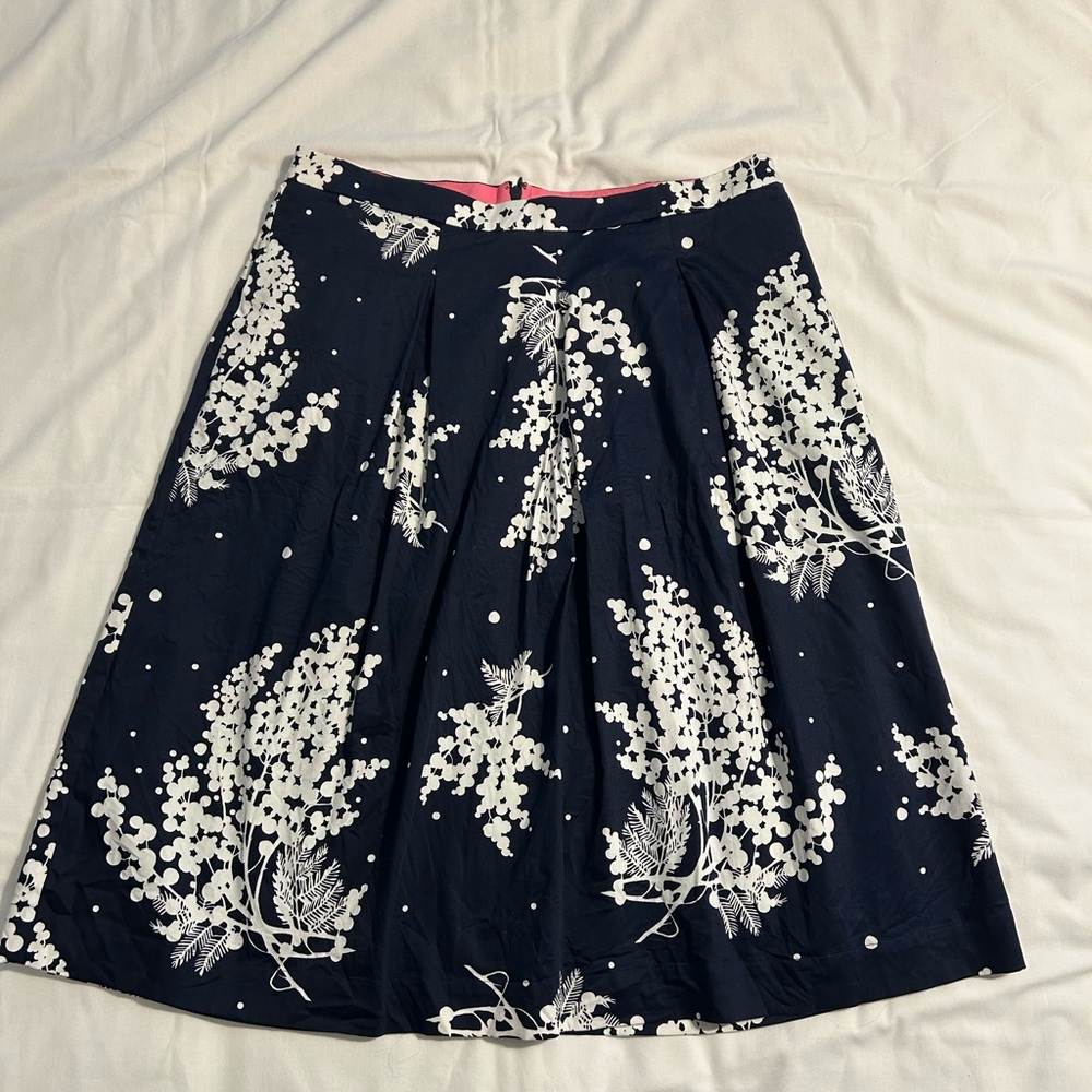 Boden Navy and White Floral A-Line Skirt
